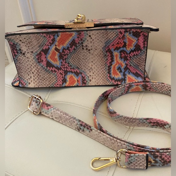 ALDO JERILINI Python Snakeskin multi convertible crossbody, gold hardware EUC - Picture 4 of 15